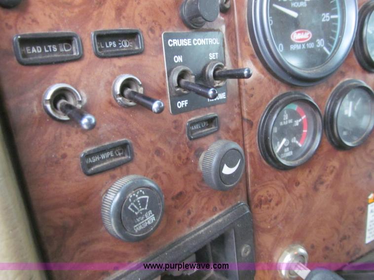 image for item L1977 2006 Peterbilt 335 vacuum truck