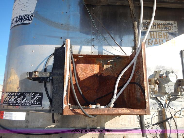 image for item L3607 1971 Great Dane 20TZL40 dry van trailer