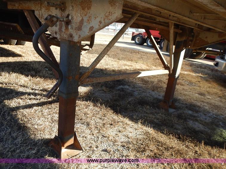 image for item L3607 1971 Great Dane 20TZL40 dry van trailer