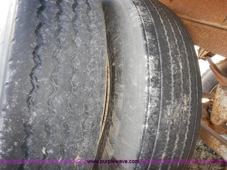 image for item L3607 1971 Great Dane 20TZL40 dry van trailer