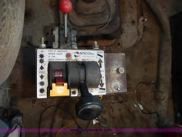 image for item L3609 1999 Sterling LT9500 semi truck