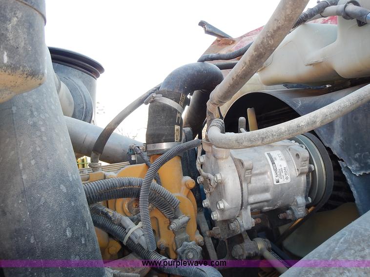 image for item L3609 1999 Sterling LT9500 semi truck