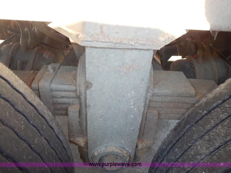 image for item L3624 1998 Hilbilt end dump trailer