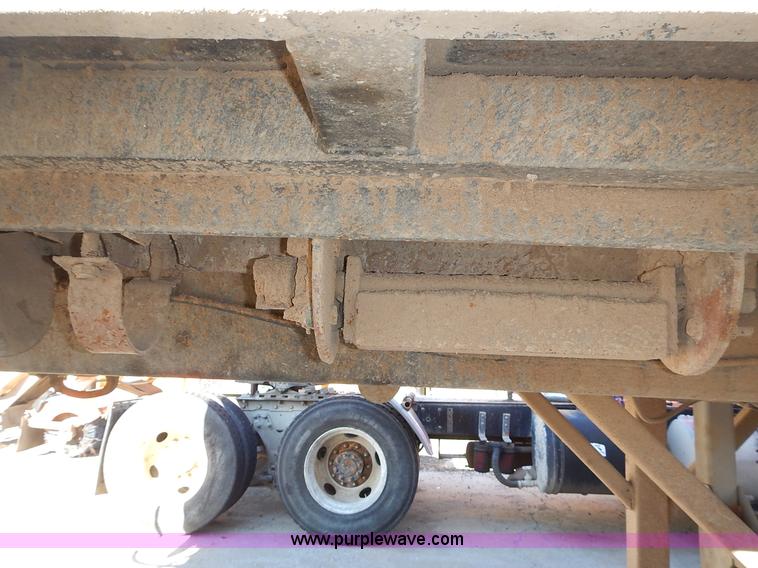 image for item L3624 1998 Hilbilt end dump trailer