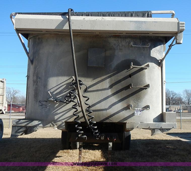 image for item L3625 1993 Hilbilt end dump trailer