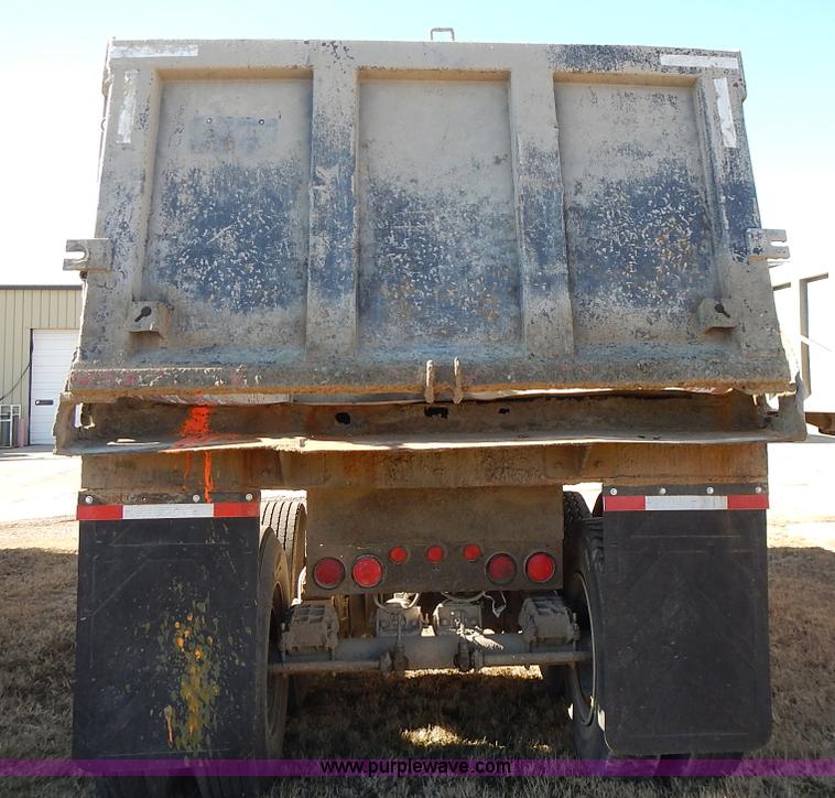image for item L3625 1993 Hilbilt end dump trailer