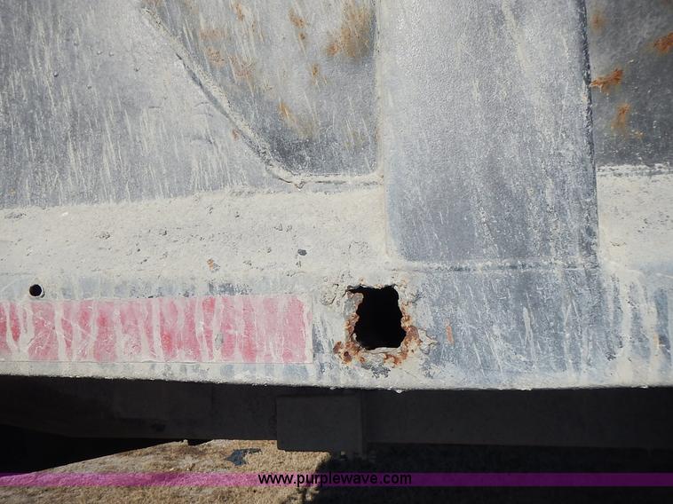 image for item L3625 1993 Hilbilt end dump trailer