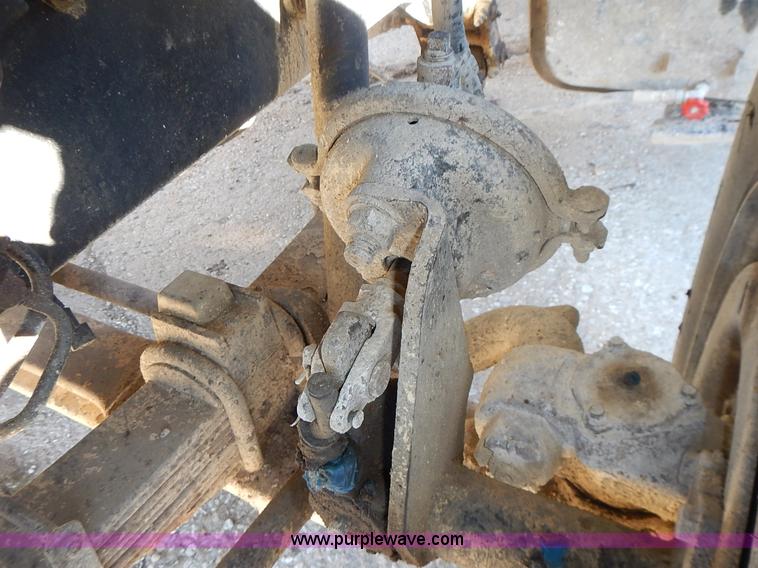 image for item L3632 1993 Ford LT8000 dump truck