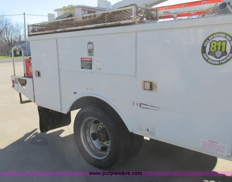 image for item L4161 2009 Dodge Ram 5500 bucket truck