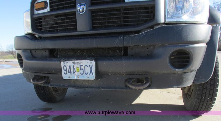 image for item L4161 2009 Dodge Ram 5500 bucket truck