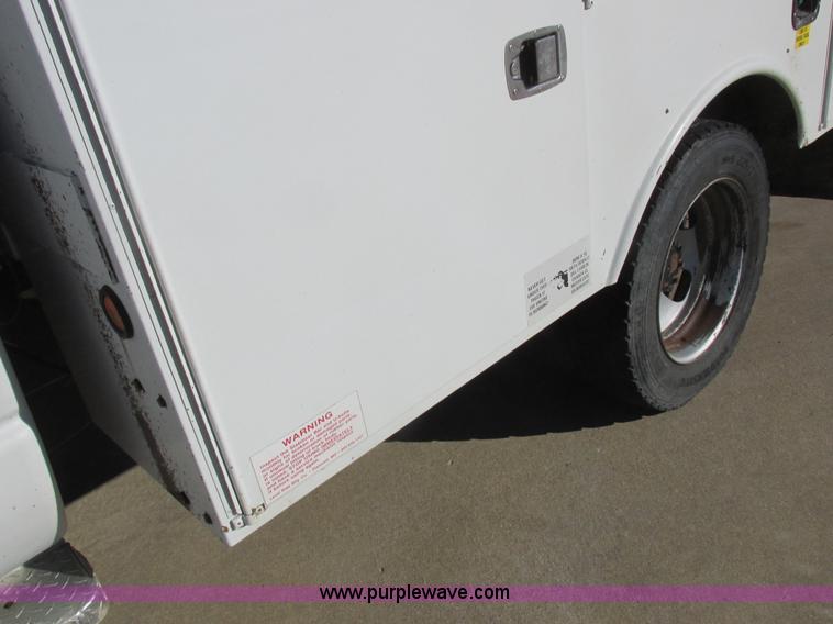 image for item L4161 2009 Dodge Ram 5500 bucket truck