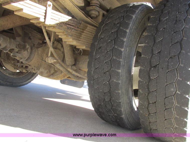 image for item L4161 2009 Dodge Ram 5500 bucket truck