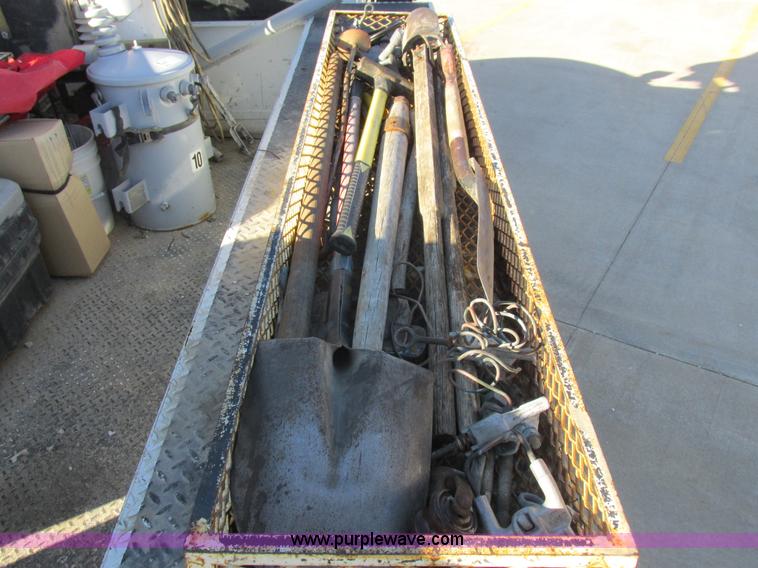 image for item L4161 2009 Dodge Ram 5500 bucket truck