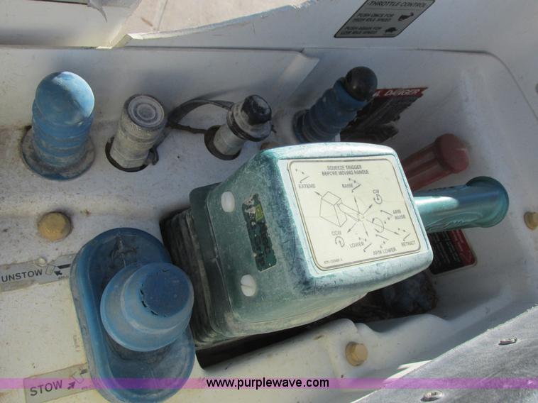 image for item L4161 2009 Dodge Ram 5500 bucket truck