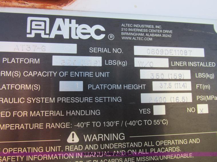 image for item L4161 2009 Dodge Ram 5500 bucket truck