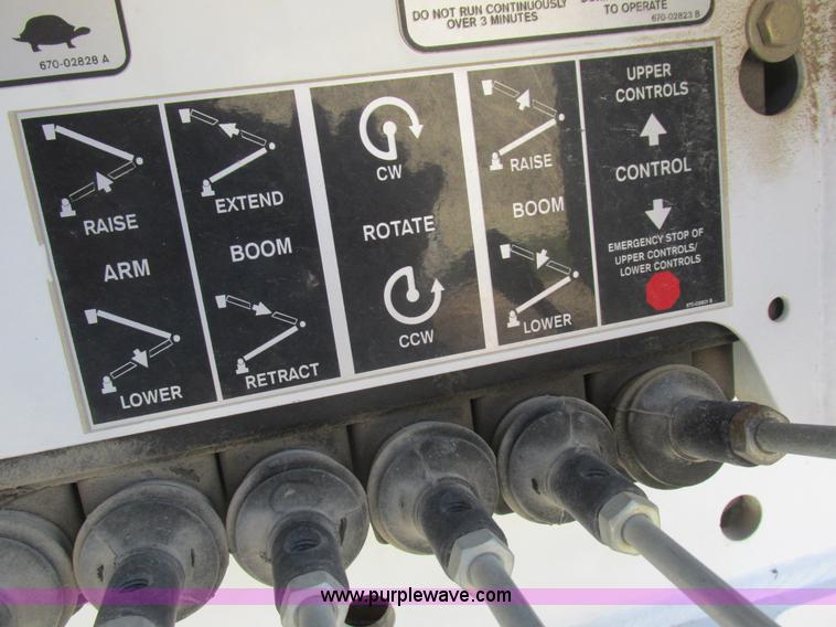 image for item L4161 2009 Dodge Ram 5500 bucket truck