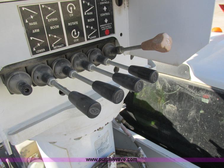 image for item L4161 2009 Dodge Ram 5500 bucket truck