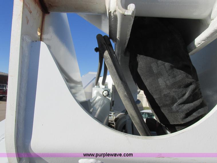 image for item L4161 2009 Dodge Ram 5500 bucket truck