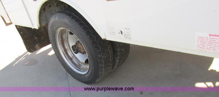 image for item L4161 2009 Dodge Ram 5500 bucket truck