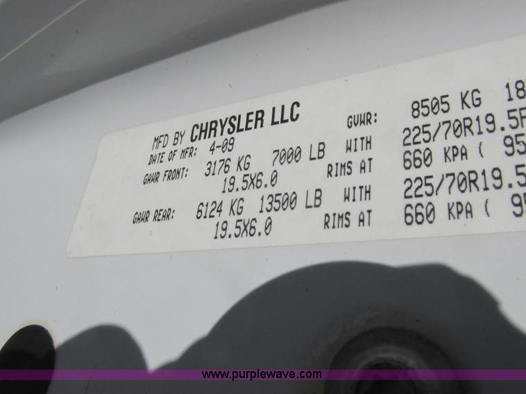 image for item L4161 2009 Dodge Ram 5500 bucket truck