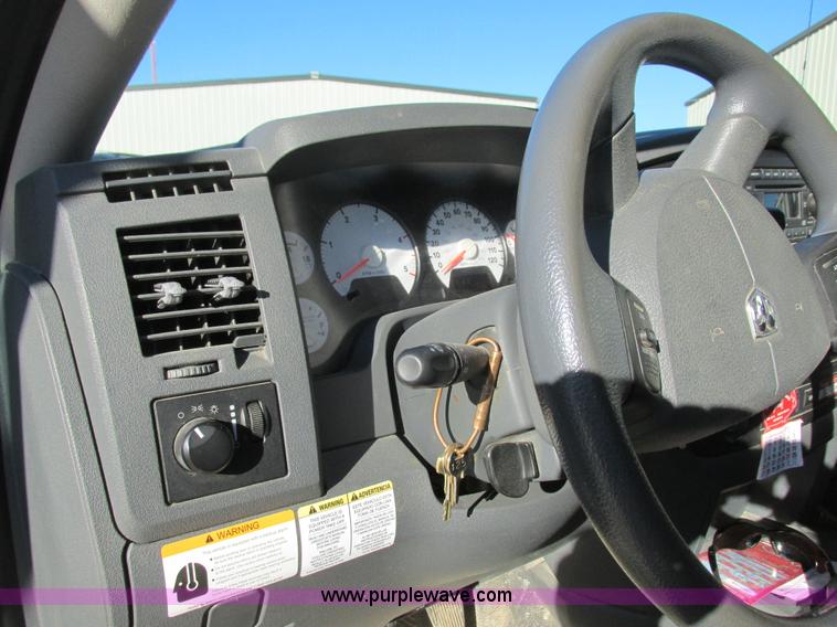 image for item L4161 2009 Dodge Ram 5500 bucket truck