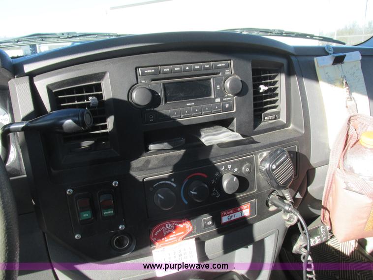 image for item L4161 2009 Dodge Ram 5500 bucket truck