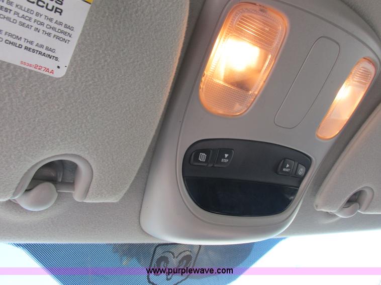 image for item L4161 2009 Dodge Ram 5500 bucket truck