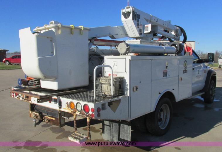 image for item L4162 2009 Dodge Ram 5500 bucket truck