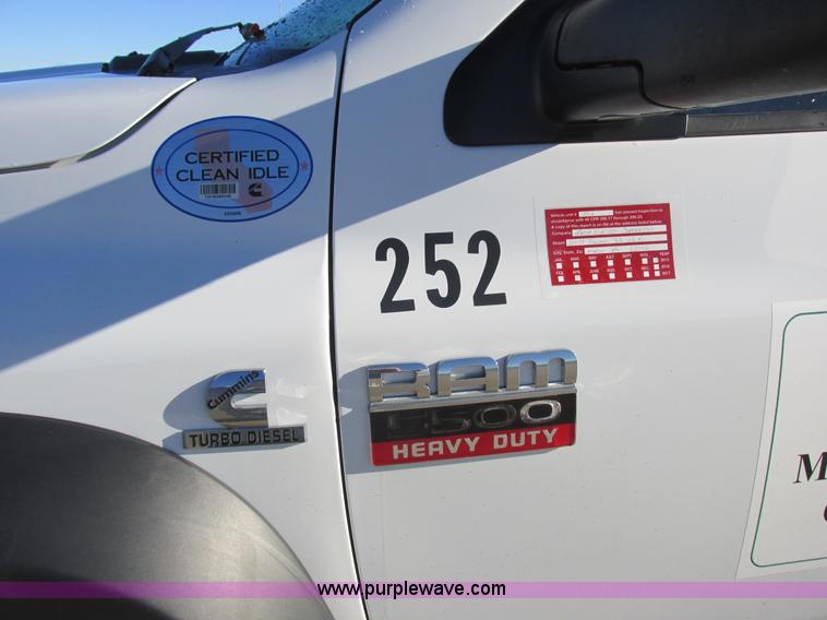 image for item L4162 2009 Dodge Ram 5500 bucket truck