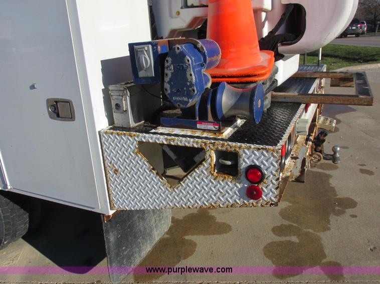 image for item L4162 2009 Dodge Ram 5500 bucket truck