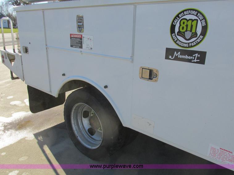 image for item L4162 2009 Dodge Ram 5500 bucket truck