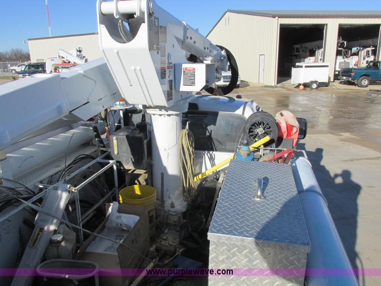 image for item L4162 2009 Dodge Ram 5500 bucket truck
