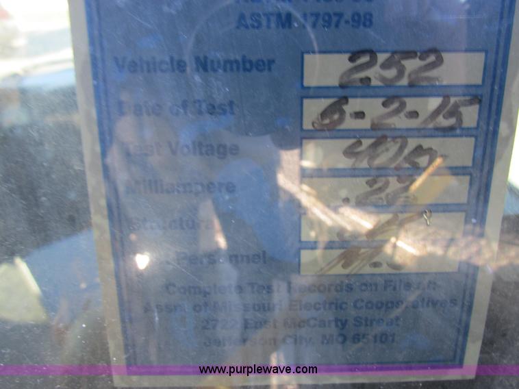 image for item L4162 2009 Dodge Ram 5500 bucket truck