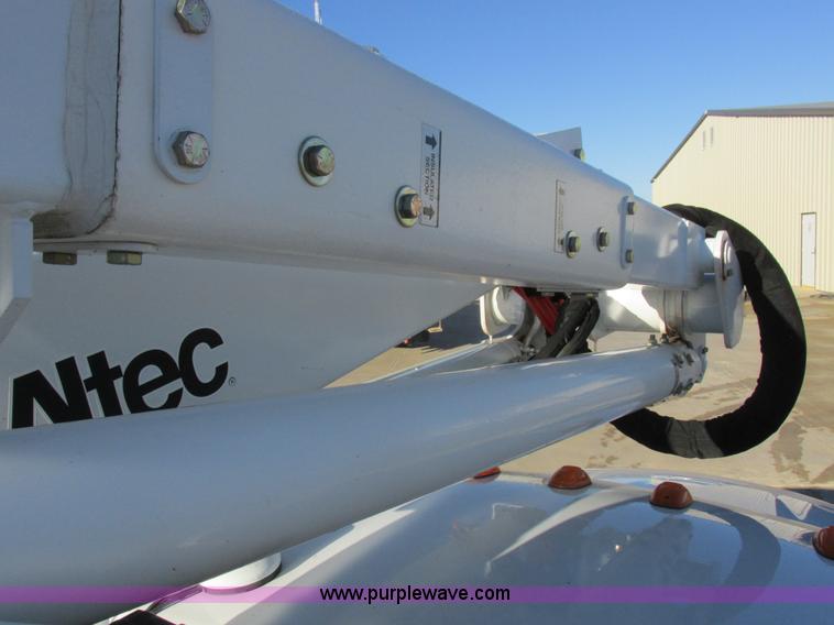 image for item L4162 2009 Dodge Ram 5500 bucket truck