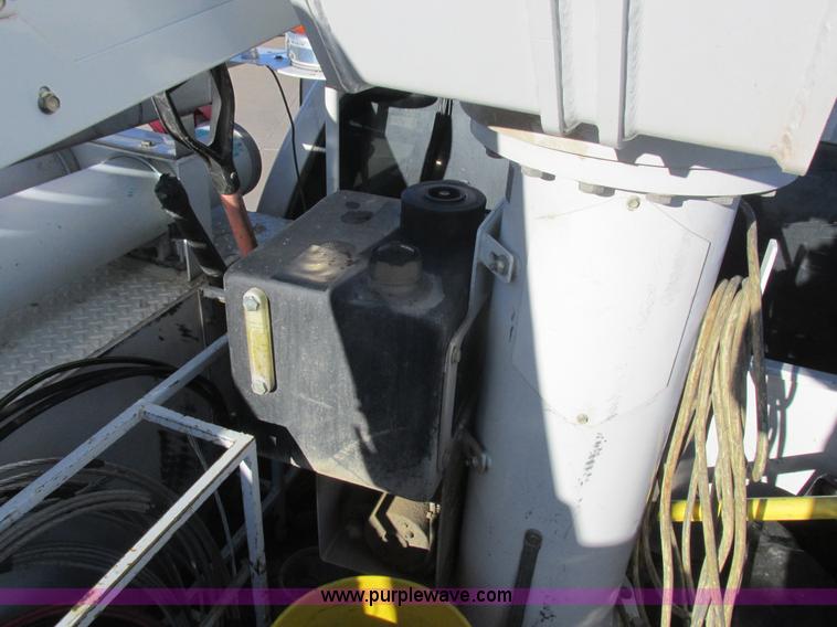 image for item L4162 2009 Dodge Ram 5500 bucket truck