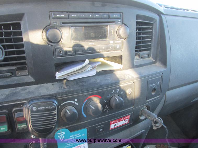 image for item L4162 2009 Dodge Ram 5500 bucket truck