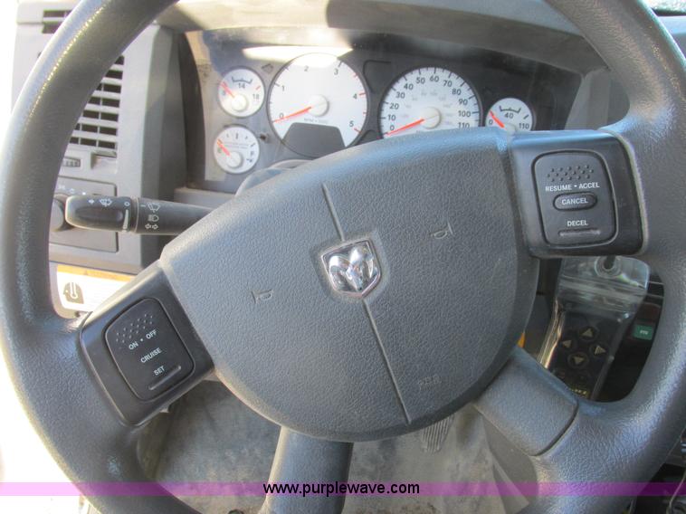 image for item L4162 2009 Dodge Ram 5500 bucket truck