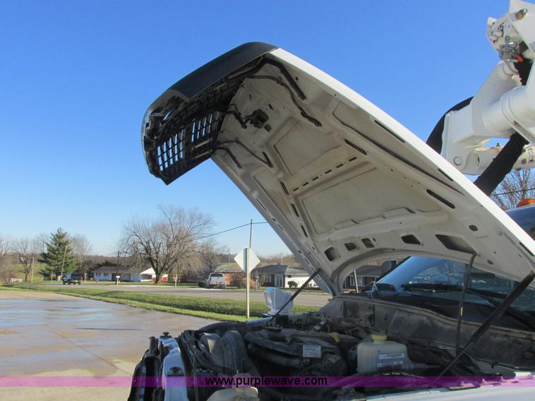 image for item L4162 2009 Dodge Ram 5500 bucket truck