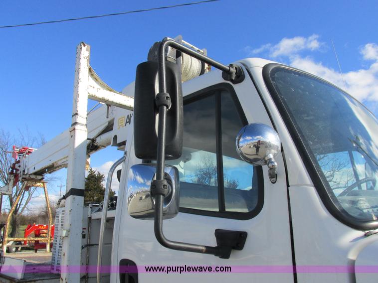 image for item L4222 2007 Freightliner Business Class M2 digger derrick truck