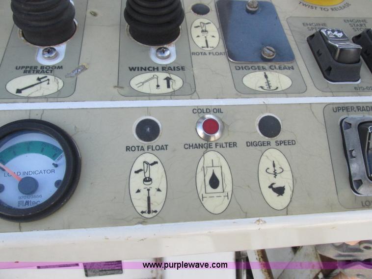 image for item L4222 2007 Freightliner Business Class M2 digger derrick truck