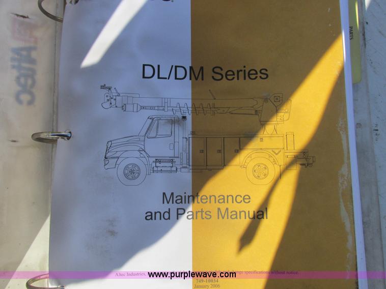 image for item L4222 2007 Freightliner Business Class M2 digger derrick truck