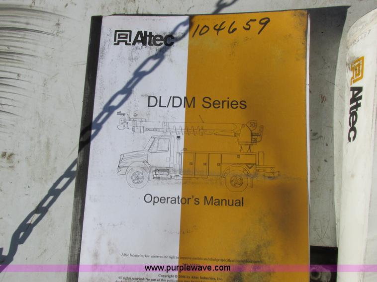 image for item L4222 2007 Freightliner Business Class M2 digger derrick truck