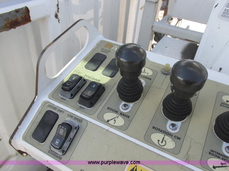 image for item L4222 2007 Freightliner Business Class M2 digger derrick truck