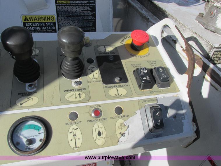 image for item L4222 2007 Freightliner Business Class M2 digger derrick truck