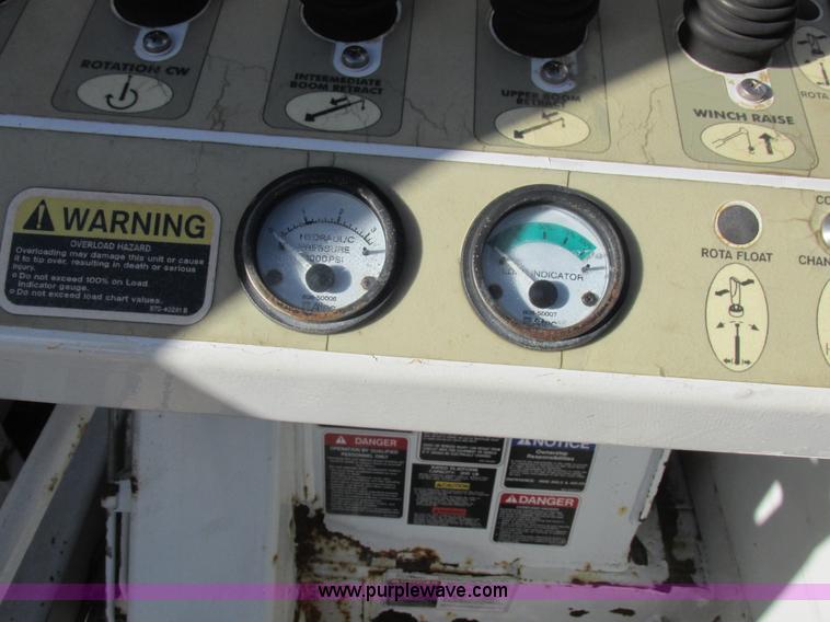 image for item L4222 2007 Freightliner Business Class M2 digger derrick truck