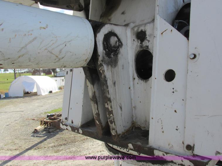 image for item L4222 2007 Freightliner Business Class M2 digger derrick truck