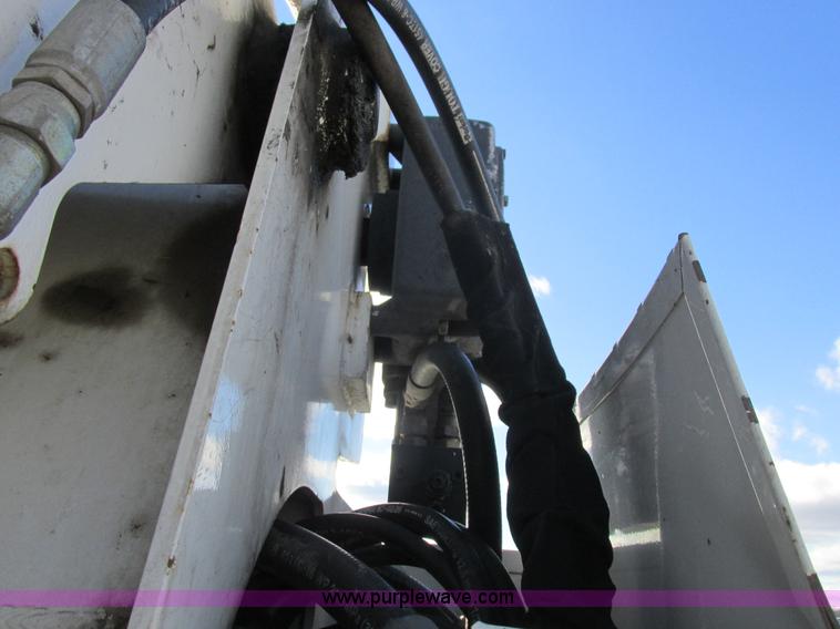 image for item L4222 2007 Freightliner Business Class M2 digger derrick truck