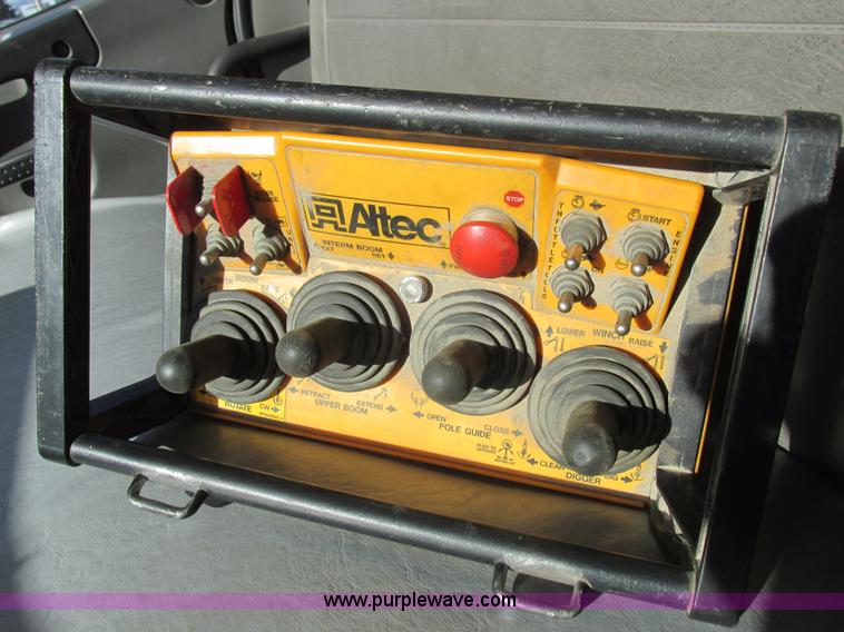 image for item L4222 2007 Freightliner Business Class M2 digger derrick truck