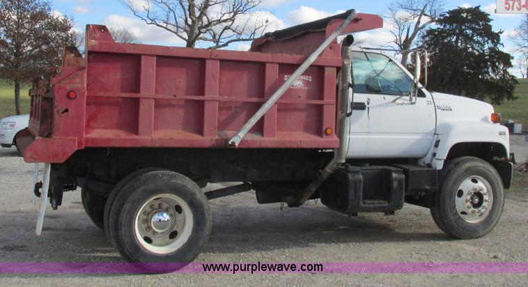 image for item L4224 1995 GMC TopKick dump truck