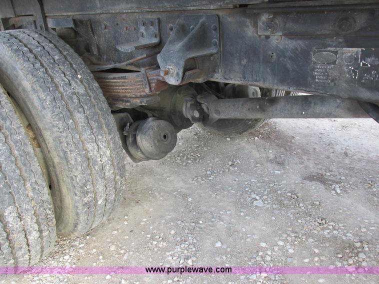 image for item L4224 1995 GMC TopKick dump truck